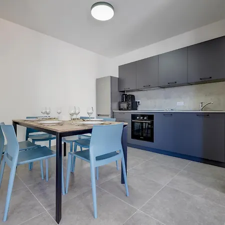 Urban Oasis 3br Duplex In A Prime Location * San Gwann