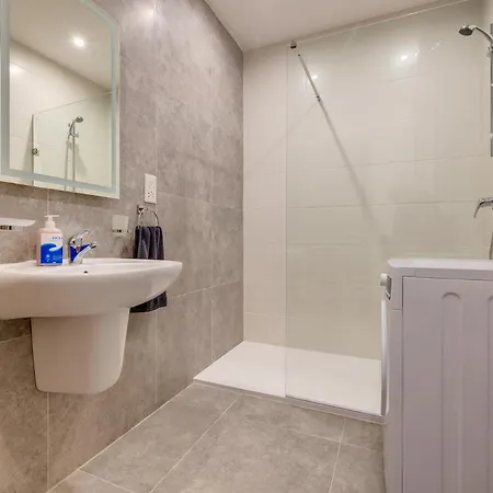 Apartmán Urban Oasis 3br Duplex In A Prime Location