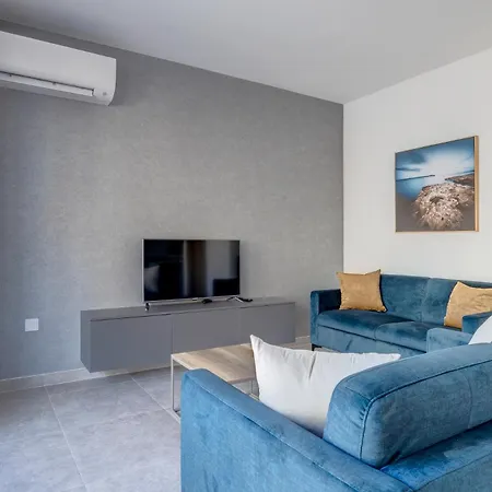 Urban Oasis 3br Duplex In A Prime Location Apartment San Gwann