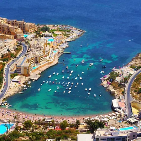 Urban Oasis 3br Duplex In A Prime Location Apartmán San Ġwann