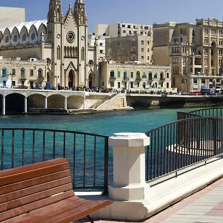 Urban Oasis 3br Duplex In A Prime Location San Ġwann